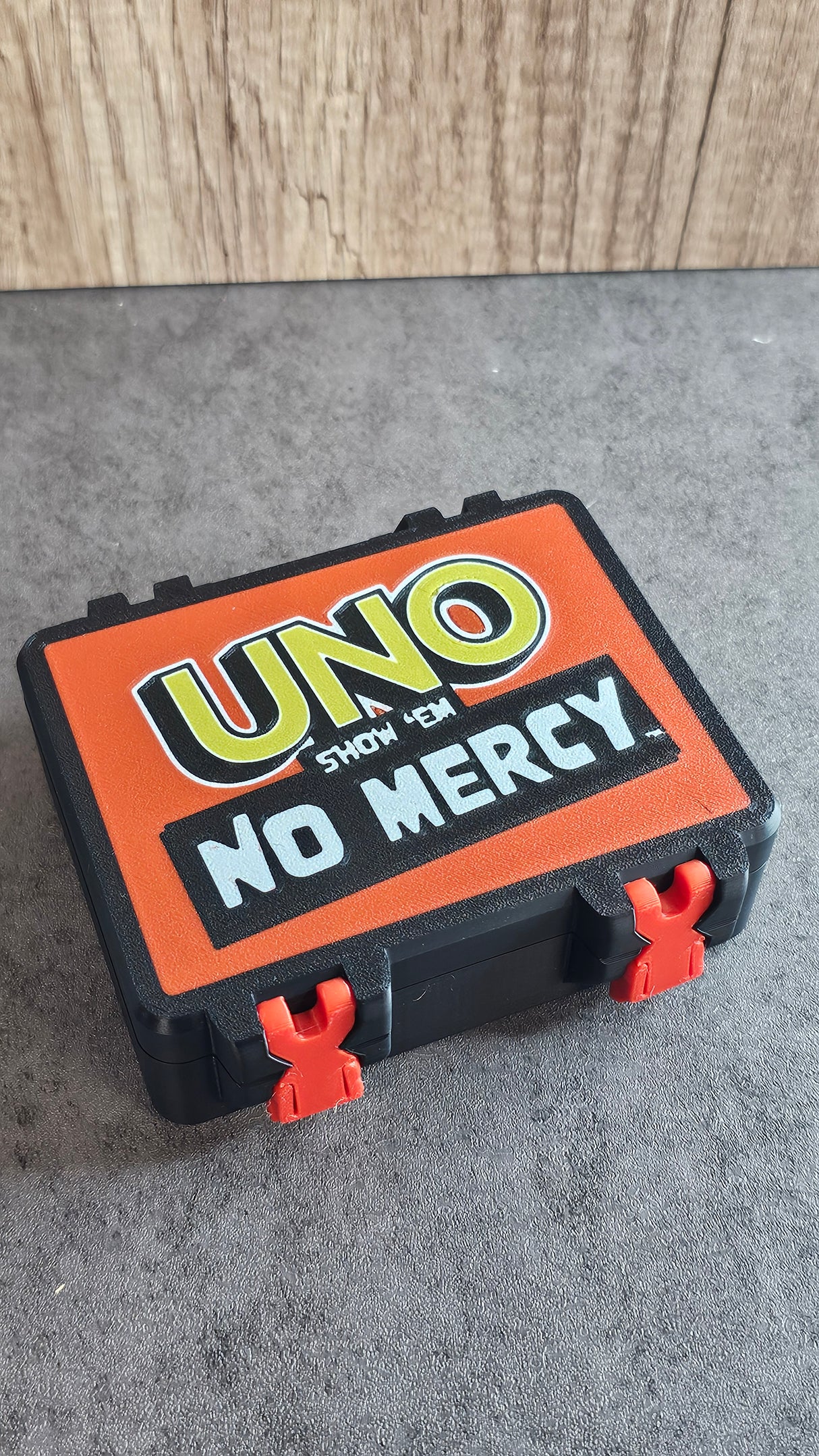 3D Printed UNO Card Case – Ditch the Box, Keep the Game