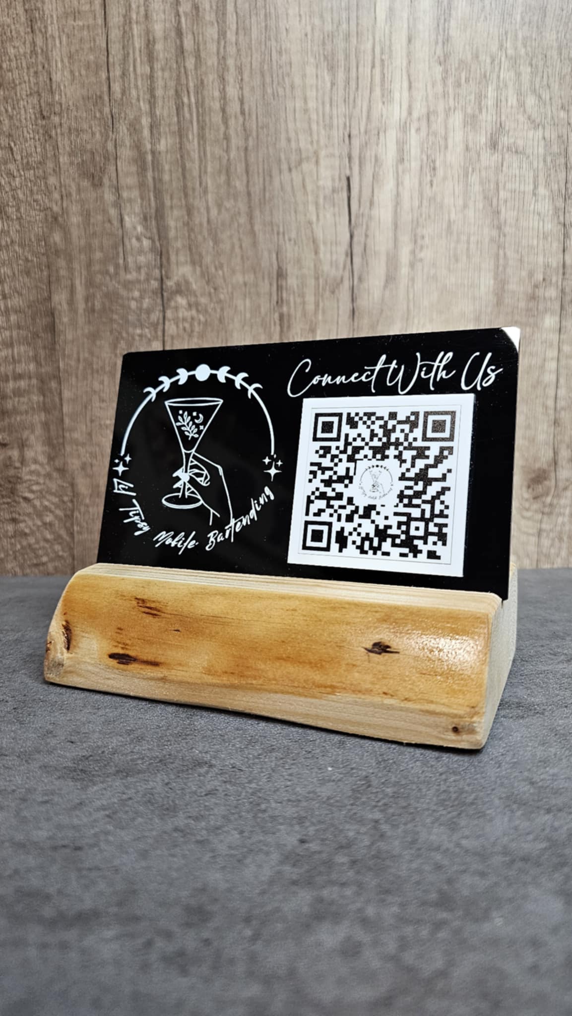 Single QR Code Sign - Vertical